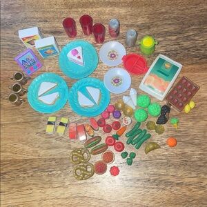 💕Large Lot of miniature play doll food and mixed items